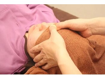 むさし台湾式リラクゼーション 戸越銀座店の写真/【快眠ドライヘッドスパ】脳を休める無水ヘッドスパ。眠りに落ちる瞬間の心地よさと、極上のまどろみを。