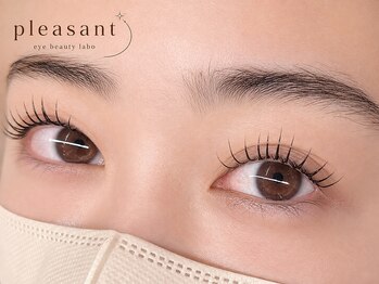 プレザント(PLEASANT)の写真/《瞳に光が入るパッチリお目元へ♪》どんなお悩みも丁寧なカウンセリングと似合わせ施術で理想を実現!