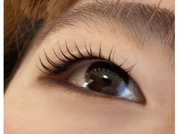 シマー(shimmer)/Cカールまつげパーマ