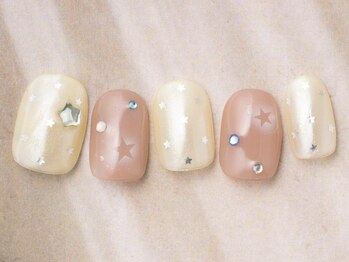 アイネイルズ 天神今泉店(I-nails)/星チークイエローベージュ