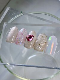 【定額トレンド】　￥7.990