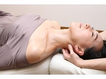 パウワウ 新宿サブナード店(POWWOW)/カチカチの首を緩めましょう！