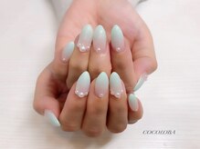 ココロバ ネイルアンドビューティーサロン(COCOLOBA)/ホワイト/グラデーション/パール