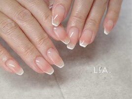 チーク×フレンチネイル