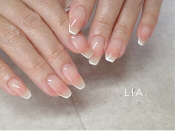 リア(LI'A)/チーク×フレンチネイル
