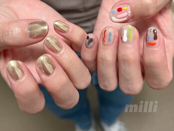 ミリネイルズ(milli nails)/個性派アシメネイル