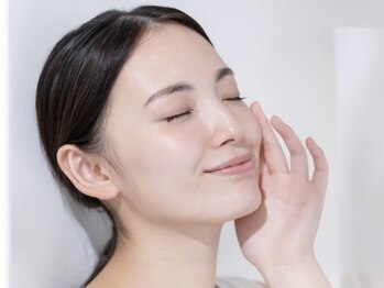 マーレン(Malen)の写真/年齢サインにアプローチ！希少な神経幹細胞配合で、ハリのある透明肌へ導くエイジングケア♪