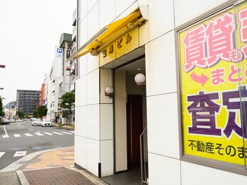 ホーム カイロプラクティック 平塚整体院/当店外観☆ビルの入り口☆