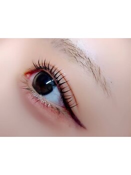 ナチュラル上品な目元にしたい