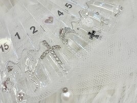 ちゅるん キラキラ 定額 十字架