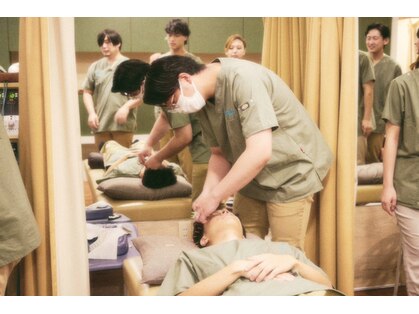 下北沢一番街鍼灸整骨院の写真