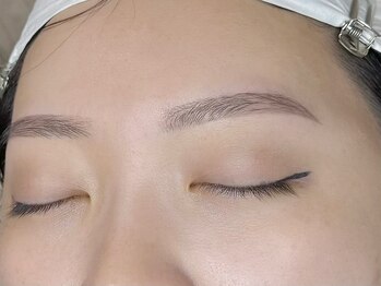 ユノ(Juno)/メイクが楽になる眉毛