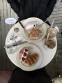 エクシアホワイトニング 中野駅北口店 カフェよく行くのでおすすめ知りたいです!大の甘党です!笑
