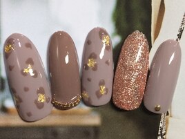 金箔ヒョウ柄ペイントネイル