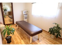 トマリギ(tomarigi)の雰囲気(開放感のある癒し空間で、身体の力がふっと抜ける心地よさを♪)