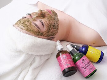 アキュセル ヨウコナース アンド 暢子美容鍼灸(Accu:Cell Youko nurse)/REVIルヴィ　ハーブピーリング