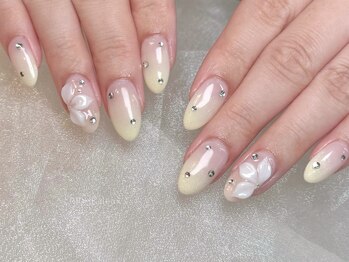 リッシュ ドゥ(RICHE deux)/イエロー×フラワーネイル