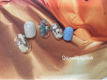 クワイ(Qui)/個性派刺繍ネイル