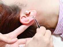リリテ*エステヤの雰囲気（イヤーエステは話題の耳ツボジュエリーを4粒付でご提供します）