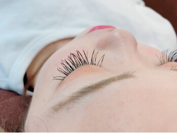 フリルアイビューティ 豊中店(Frill Eye Beauty)/