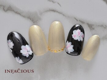 インフェイシャス 大丸福岡天神店/ブラック×ゴールド★上品ネイル