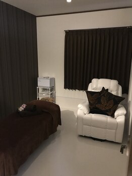 ラジュローズ(la joue rose)/サロン完全貸切個室2