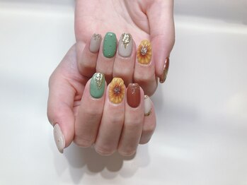 ティーエヌ 本厚木店/夏ネイル☆7500円【8250円税込】