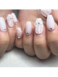 ぷっくりリボンネイル