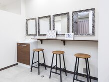 まつげエクステ専門店 アイラ 所沢店(EYELA)の雰囲気（ストレートアイロン貸出中(^^♪お出かけ前にも是非♪）
