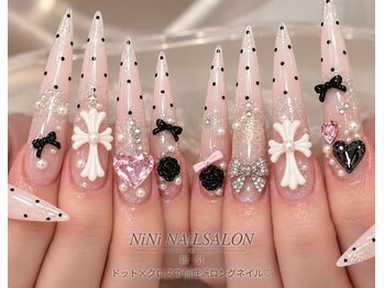 ニニ(NiNi)の写真/【華やかに★】持ち込みデザイン120分やり放題 ￥11980チップスカルプ ストーンつけ放題コース120分￥14980