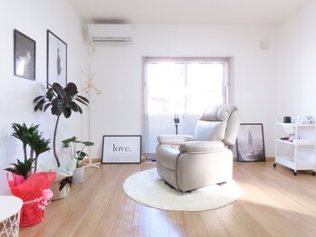 ベリーム(bereme)の写真/【完全個室】で周りをきにせず施術が受けられる☆丁寧なカウンセリングであなたの理想の美眉毛になれる☆
