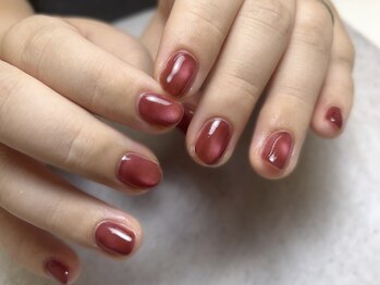バーガンディ 鶴田(BURGUNDY)/