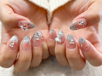 テラス(TERRACE)/スワロ散りばめチークネイル