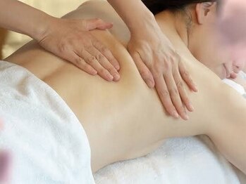 サナ(Sana)の写真/「むくみが..小顔になりたいしニキビも..首肩こりも改善したい」そんなアナタに!全部叶う根本アプローチ♪