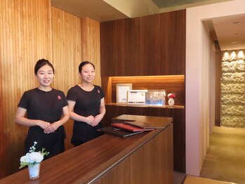 カレン 天神本店/受付