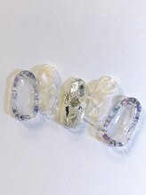 ネイルアンドまつげ リュフェール 五反田(Nail Lufaire)/ガラスホロ×囲みネイル