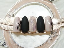 アムルーズ(Amoureuse)/ニュアンスアートネイル♪