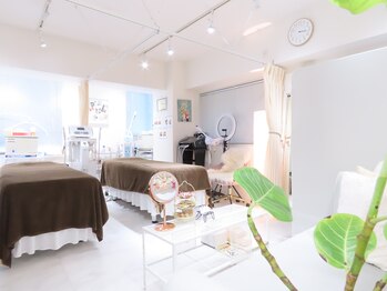 グローバルビューティー 池袋/ベッド2台！ペア予約も大歓迎！