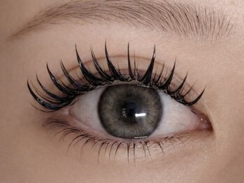 ミルア(MiLua)/束感マツエク/ワンホンデザイン