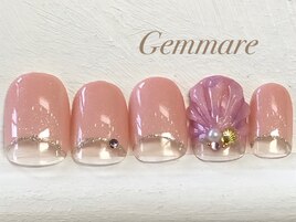 プクプク逆フレンチシェルネイル