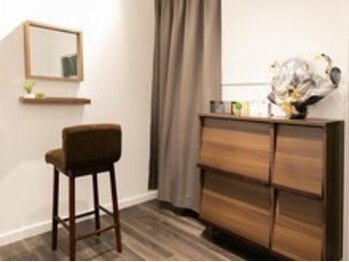 アイラッシュ リフ(Lif)/メイクお直しスペース有り♪