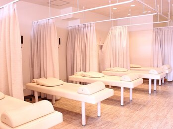 クラレ整体院 中野/清潔感のある店内♪