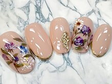 ビービーネイル(BB)/上品フラワーネイル