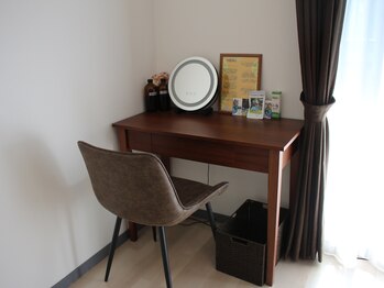 ピリナ(Pilina)/店内/完全個室空間/南森町