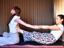 タイ式本舗の雰囲気（猫背/疲れが溜まっている方にタイ古式マッサージでリフレッシュ!）