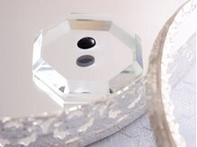 【こだわり商材.５】まつげの状態に合わせてブレンドする”3種類の下処理剤と2種類のグルー”