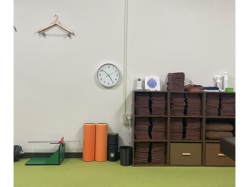 ニューポスチャー(New posture)/New posture内装