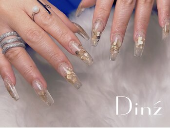 ディンズ(Din'z)の写真/《大きめ駐車場あり◎》ベビーカーでのご来店OK!雨の日も暑い日もノンストレスでご来店♪♪