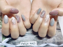 グレージュネイルデザイン