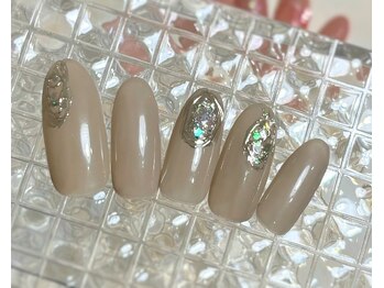 ロワゾブル ルリエ(L'oiseau bleu Relier)/上品ビジューネイル